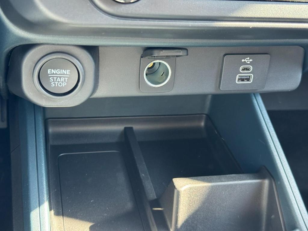 new 2025 Ford Maverick car, priced at $32,501