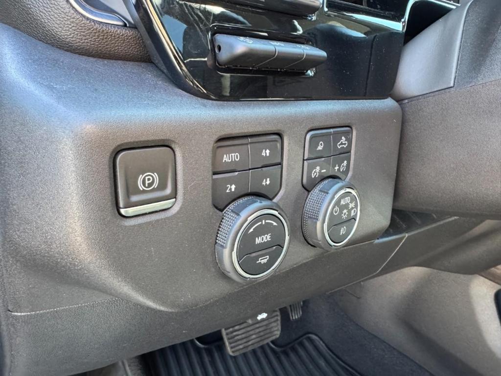 used 2022 Chevrolet Silverado 1500 car, priced at $40,297