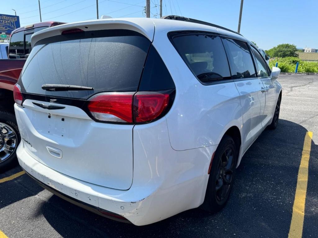 used 2018 Chrysler Pacifica car, priced at $20,733