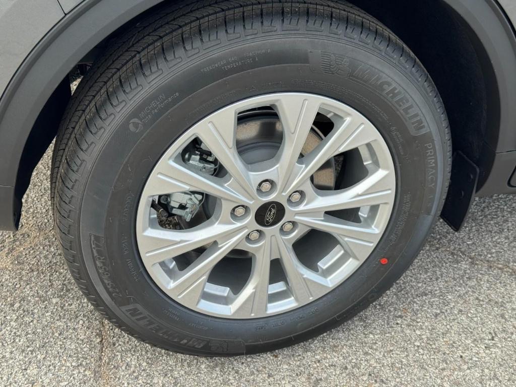 new 2026 Ford Escape car, priced at $28,335