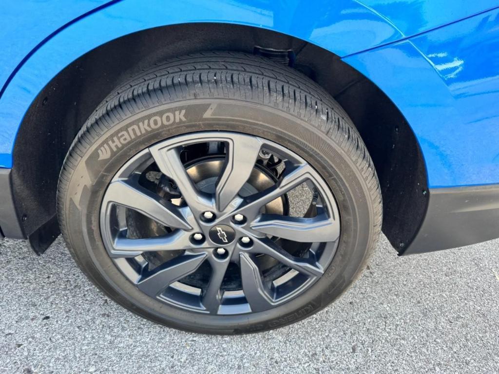 used 2024 Chevrolet Equinox car, priced at $26,944