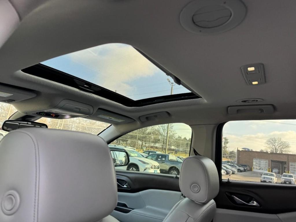 used 2018 GMC Acadia car, priced at $19,605