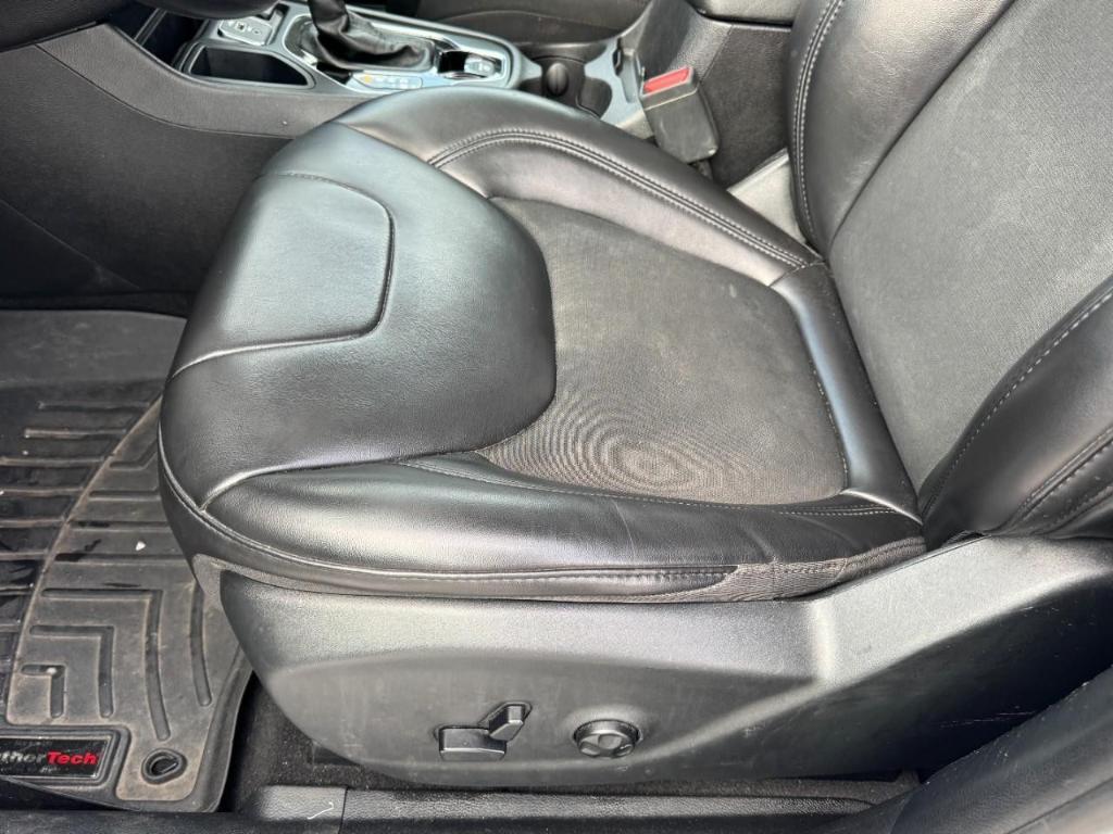 used 2020 Jeep Cherokee car, priced at $13,990