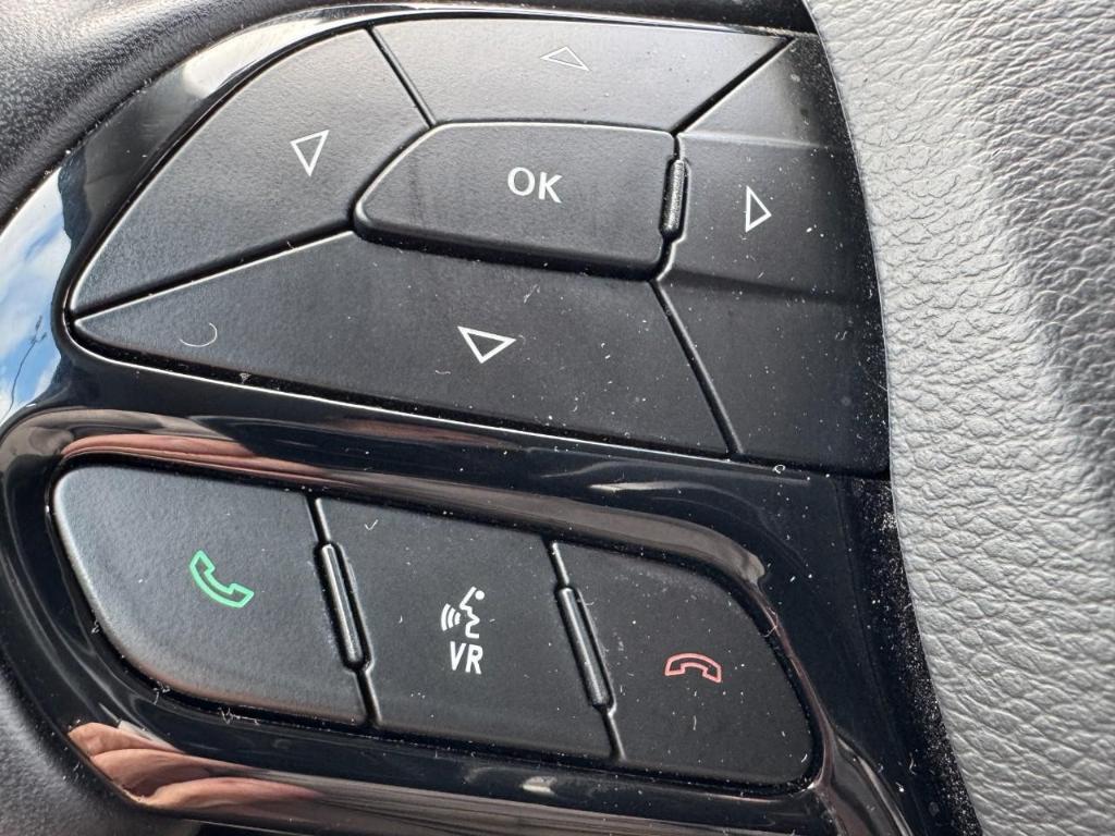 used 2020 Jeep Cherokee car, priced at $13,990