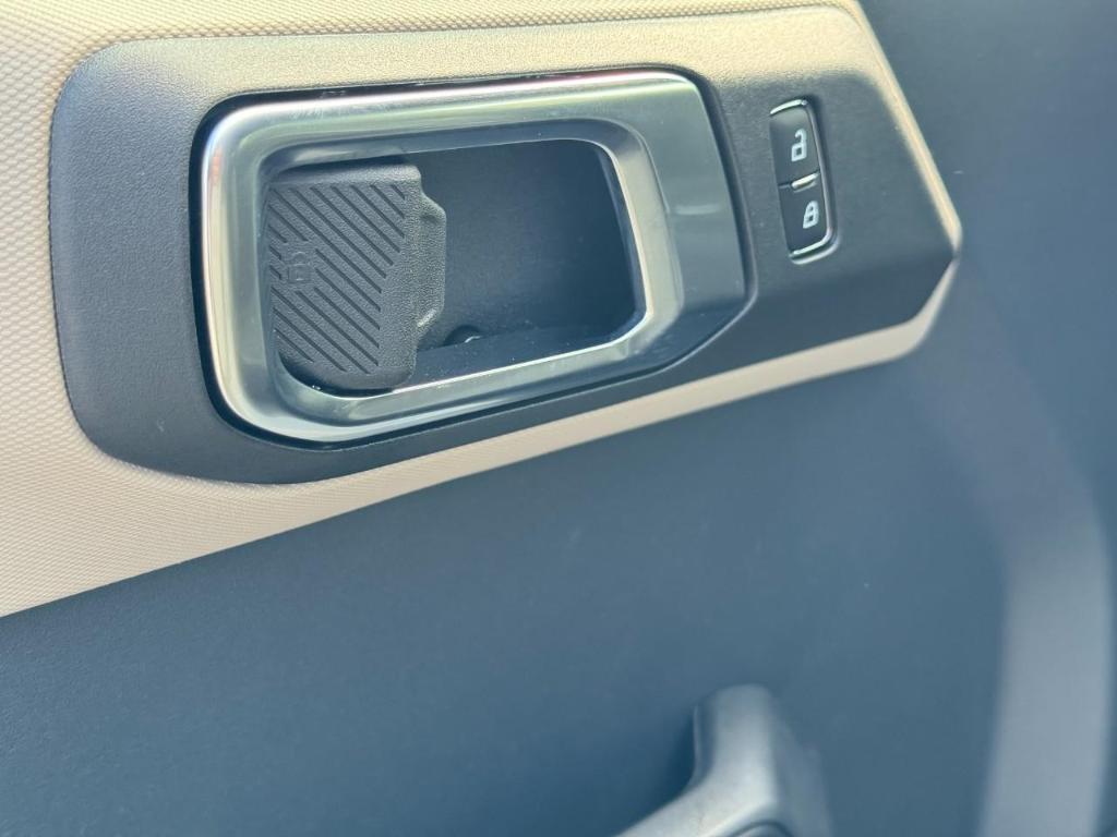 new 2025 Ford Bronco car, priced at $43,327