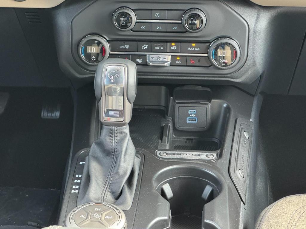 new 2025 Ford Bronco car, priced at $43,327