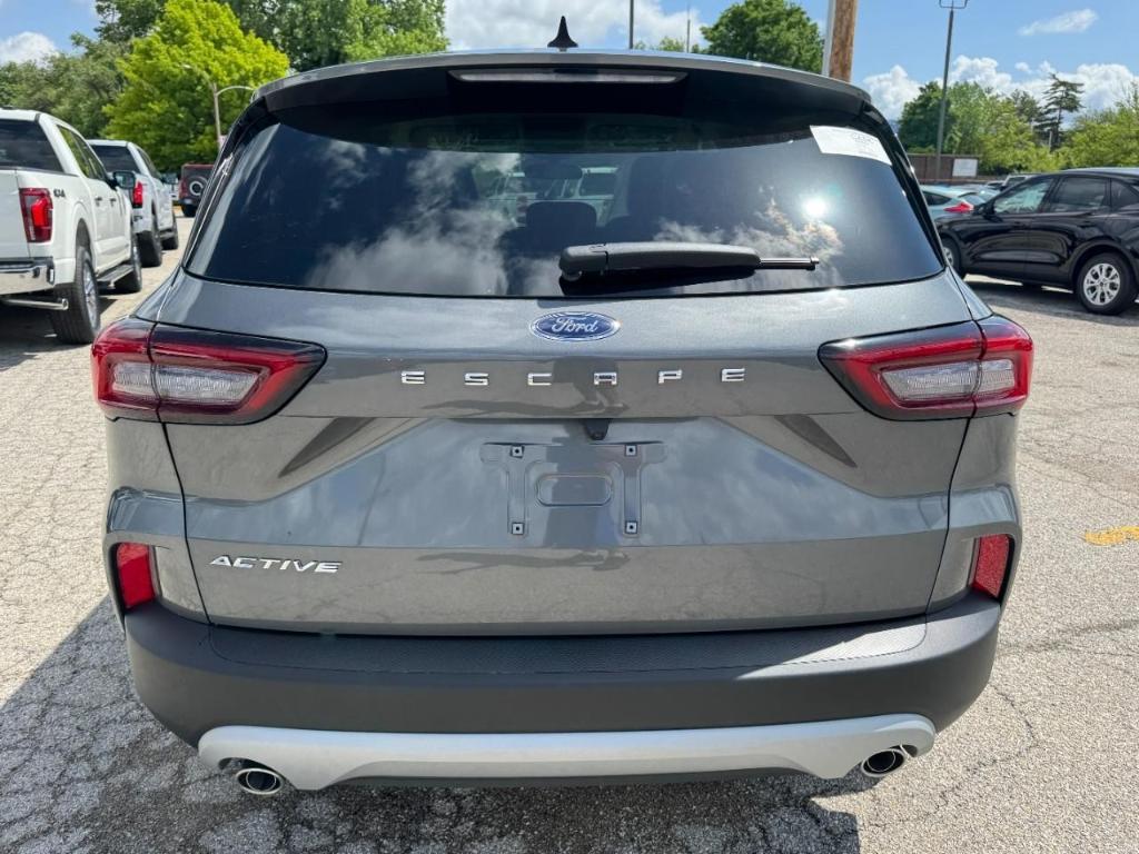 new 2025 Ford Escape car, priced at $23,100