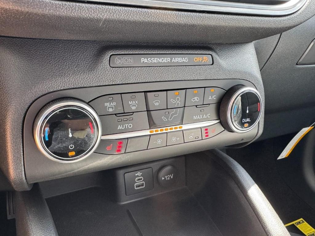 new 2025 Ford Escape car, priced at $23,100