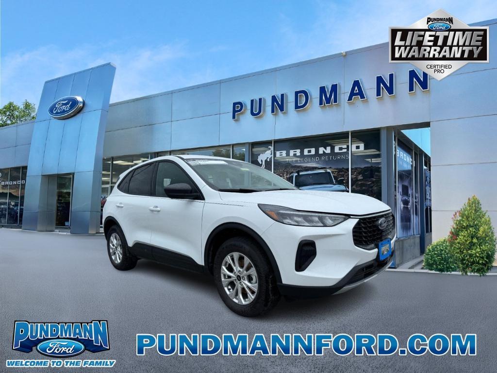 new 2025 Ford Escape car, priced at $24,840
