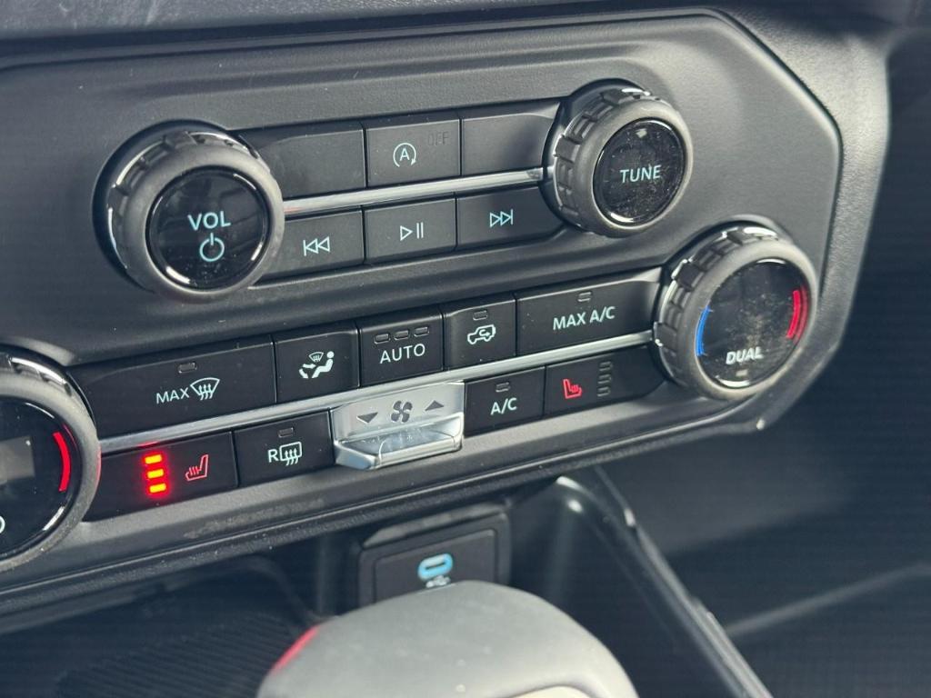 new 2025 Ford Bronco car, priced at $46,260