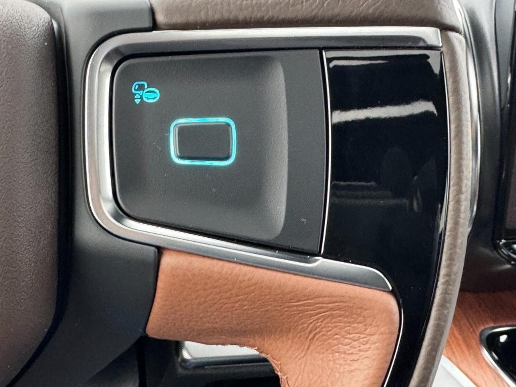 new 2025 Ford Expedition Max car, priced at $85,061