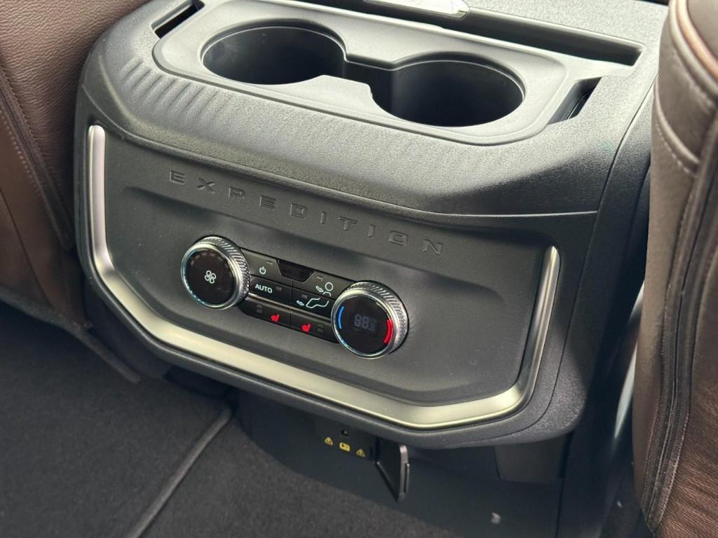 new 2025 Ford Expedition Max car, priced at $85,061