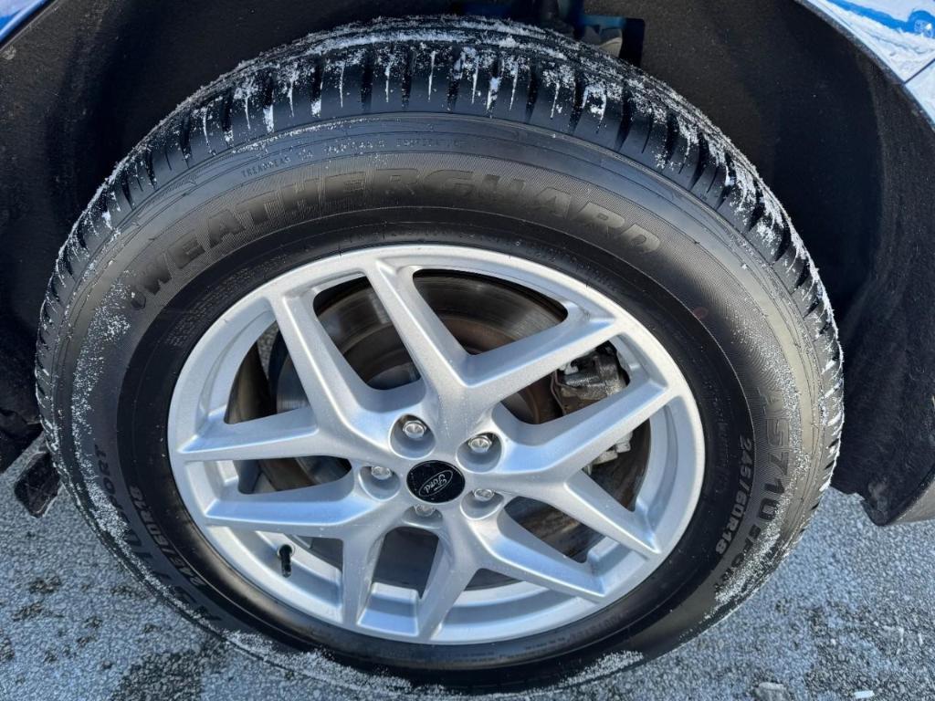 used 2024 Ford Edge car, priced at $22,990