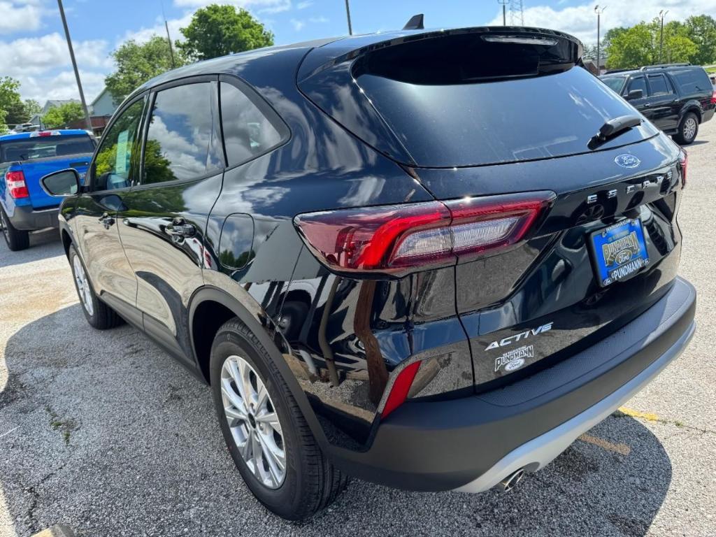 new 2025 Ford Escape car, priced at $24,192