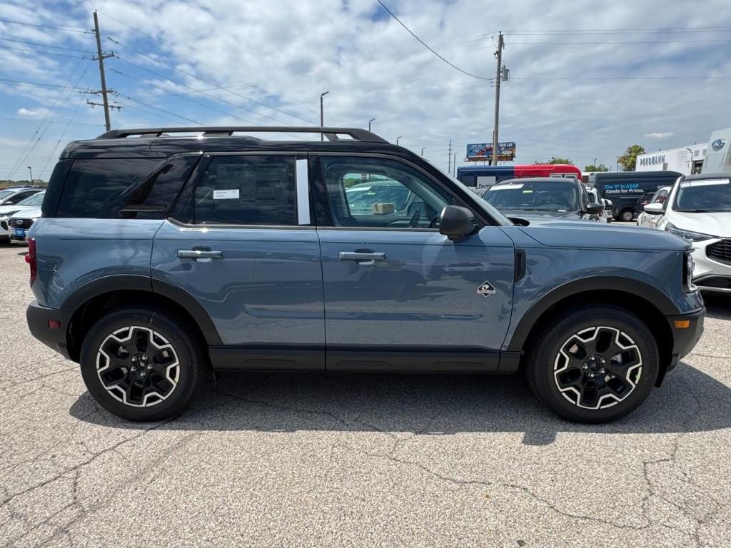 new 2025 Ford Bronco Sport car, priced at $33,067