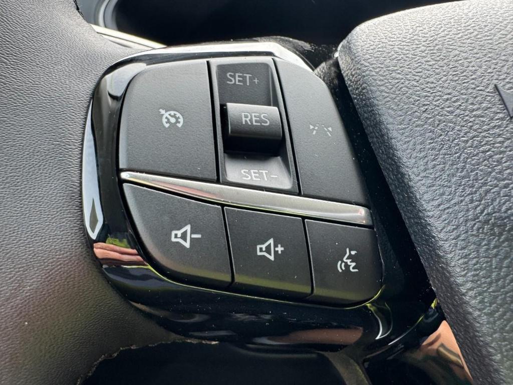 new 2025 Ford Escape car, priced at $22,235