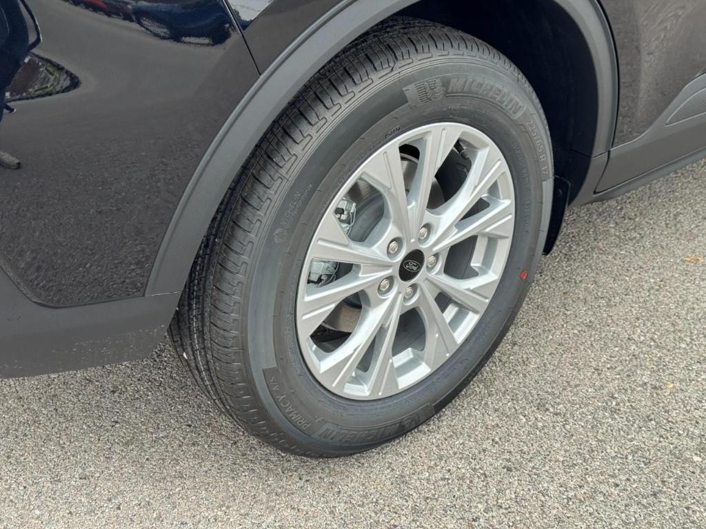 new 2026 Ford Escape car, priced at $28,030