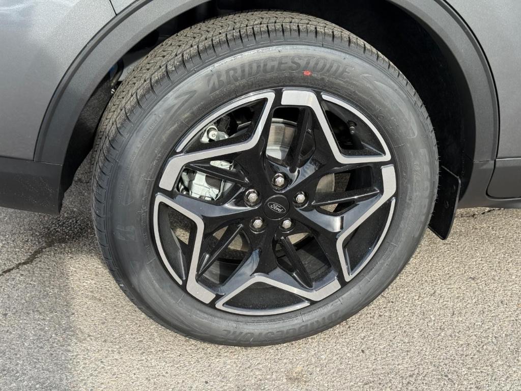 new 2026 Ford Escape car, priced at $41,280