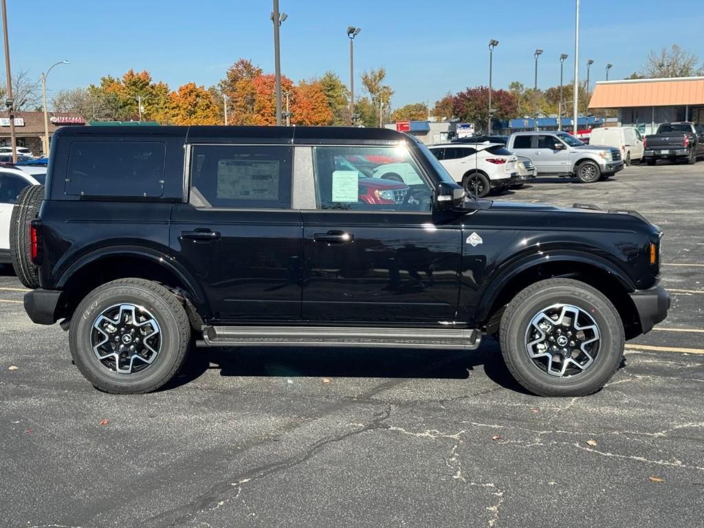 new 2025 Ford Bronco car, priced at $49,520