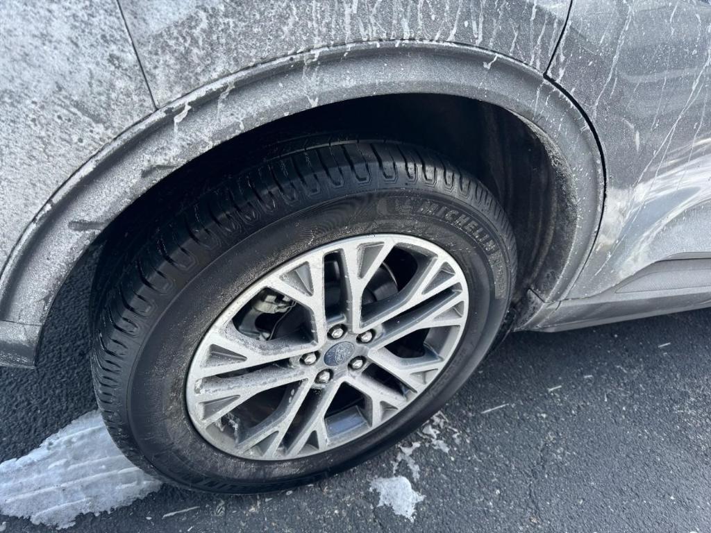 used 2022 Ford Escape car, priced at $19,990