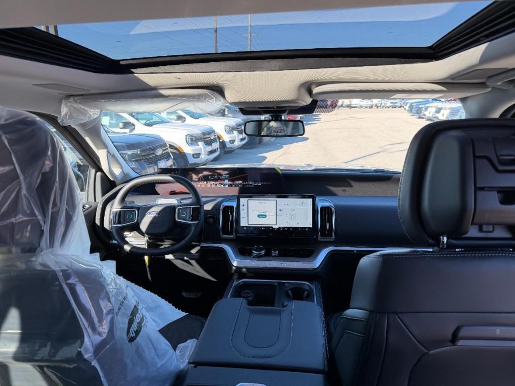 new 2026 Ford Expedition car, priced at $76,800