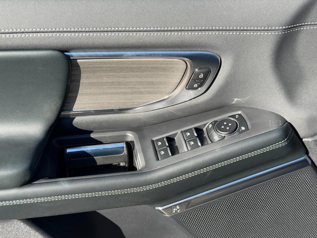 new 2026 Ford Expedition car, priced at $76,800