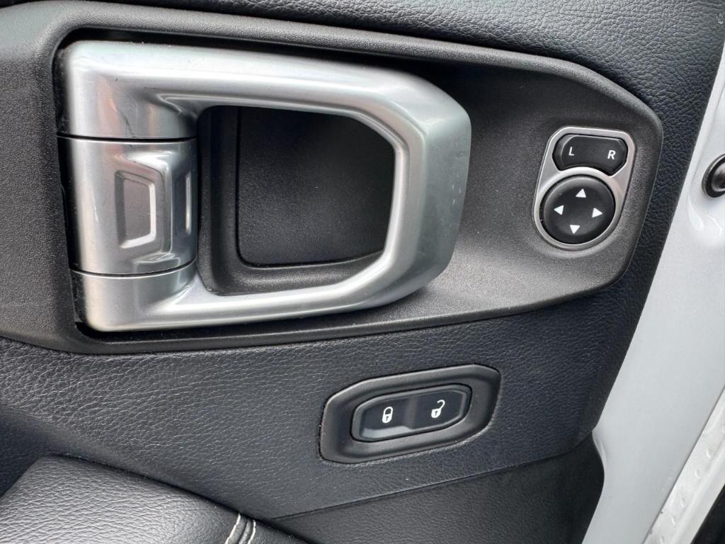 used 2019 Jeep Wrangler Unlimited car, priced at $21,599