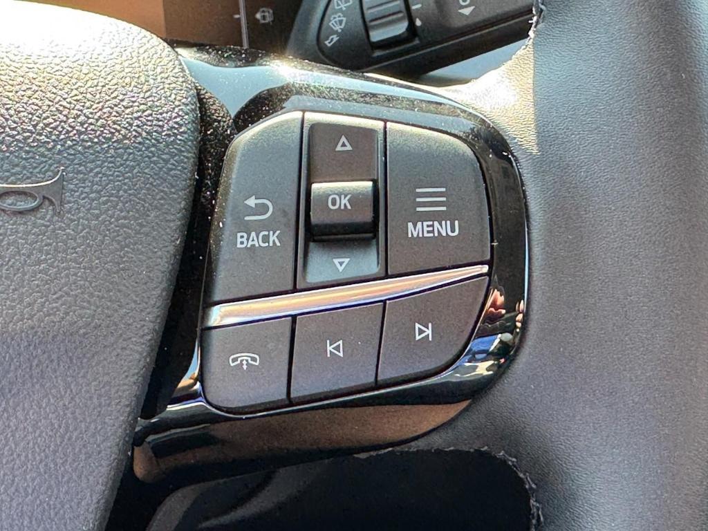 new 2025 Ford Escape car, priced at $24,100