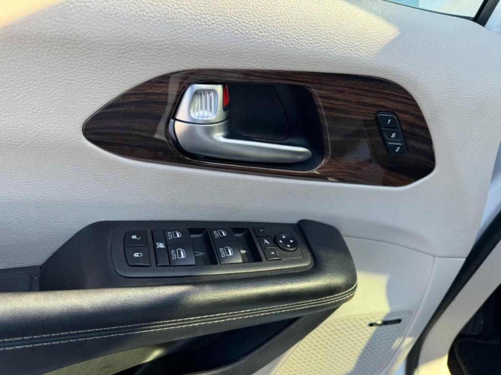 used 2022 Chrysler Pacifica car, priced at $25,690