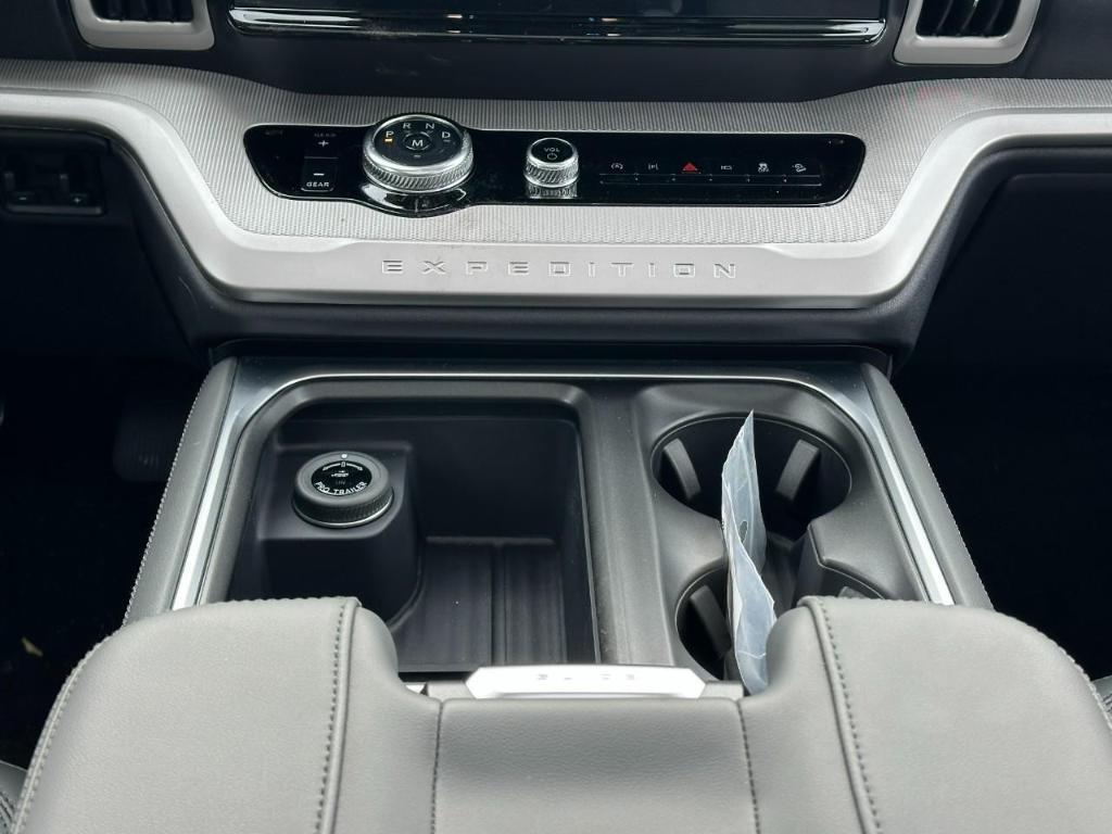 new 2026 Ford Expedition Max car, priced at $75,445