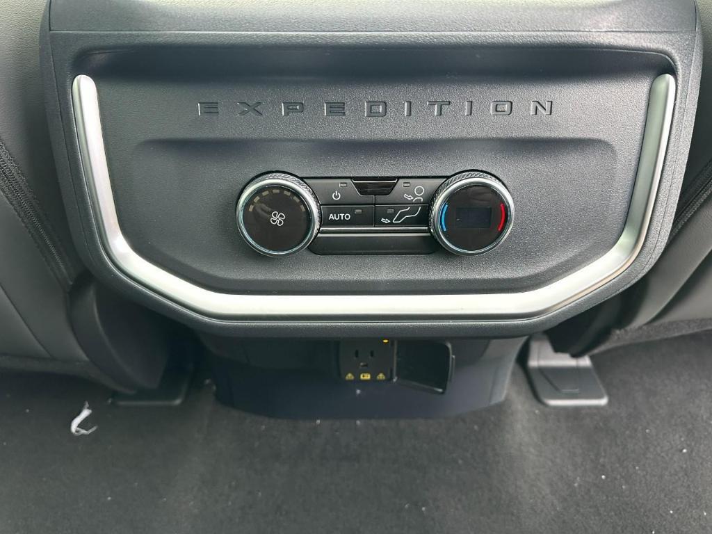 new 2026 Ford Expedition Max car, priced at $75,445