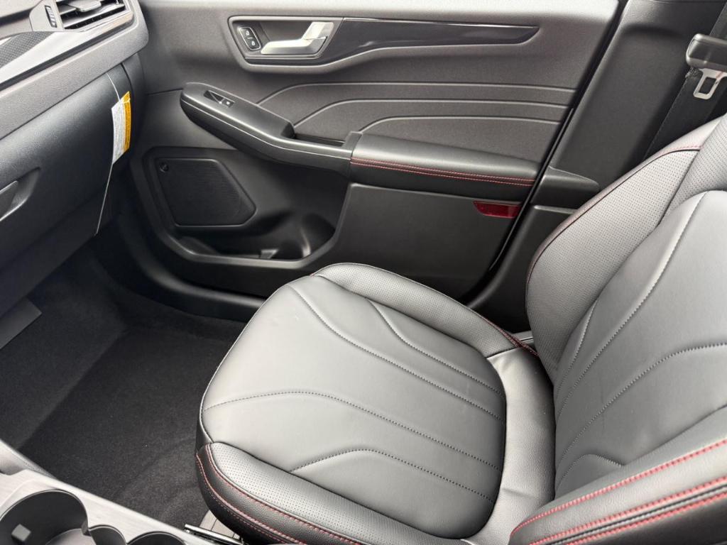 new 2026 Ford Escape car, priced at $43,085