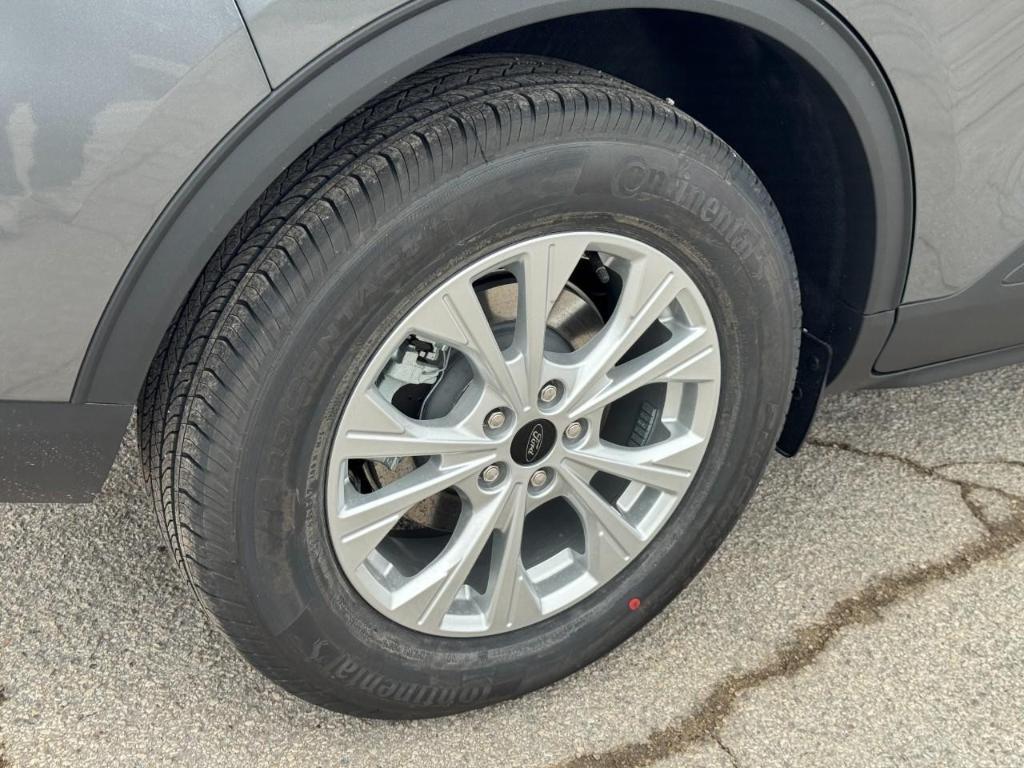 new 2026 Ford Escape car, priced at $31,585