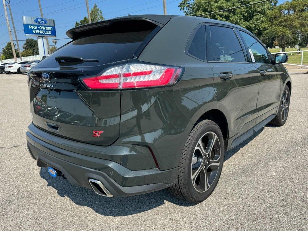 used 2022 Ford Edge car, priced at $33,202