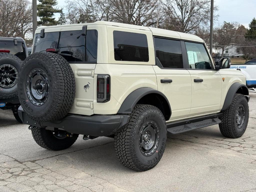 new 2025 Ford Bronco car, priced at $61,430