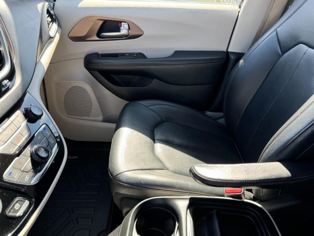 used 2018 Chrysler Pacifica car, priced at $12,440