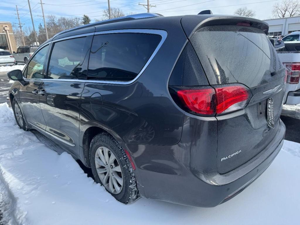 used 2018 Chrysler Pacifica car, priced at $12,690