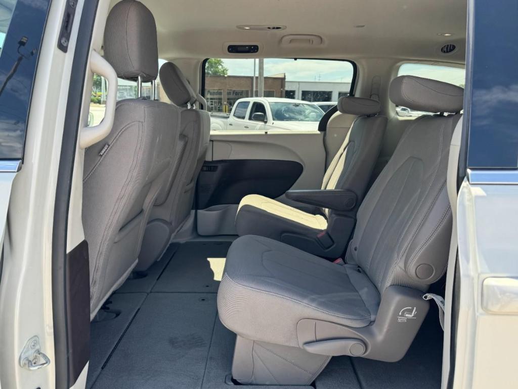 used 2020 Chrysler Pacifica car, priced at $20,877