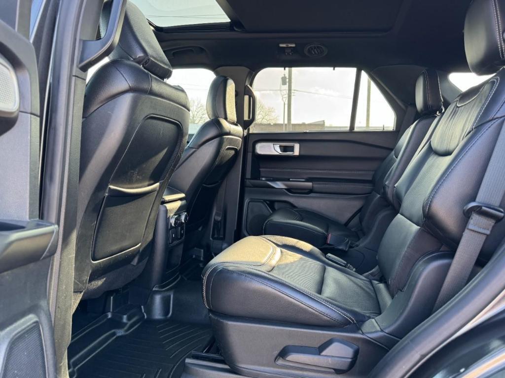 used 2020 Ford Explorer car, priced at $24,900