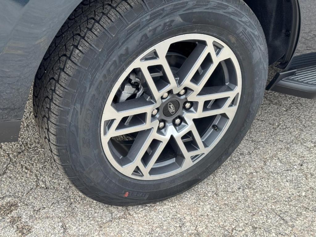 new 2025 Ford Expedition car, priced at $65,728