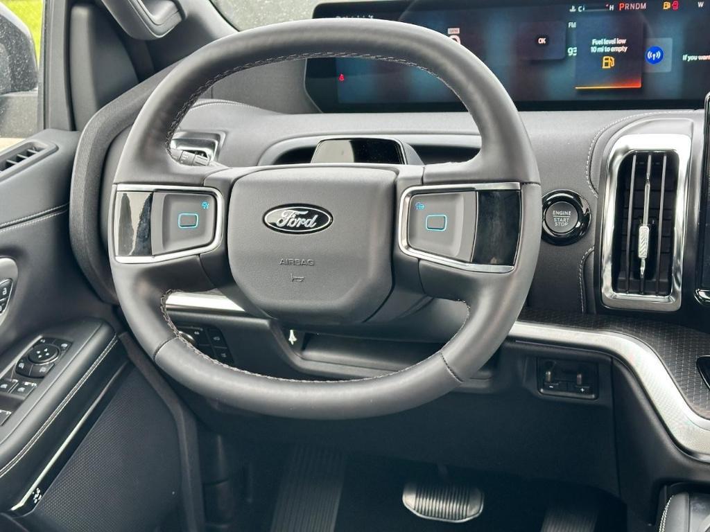 new 2026 Ford Expedition car, priced at $74,980