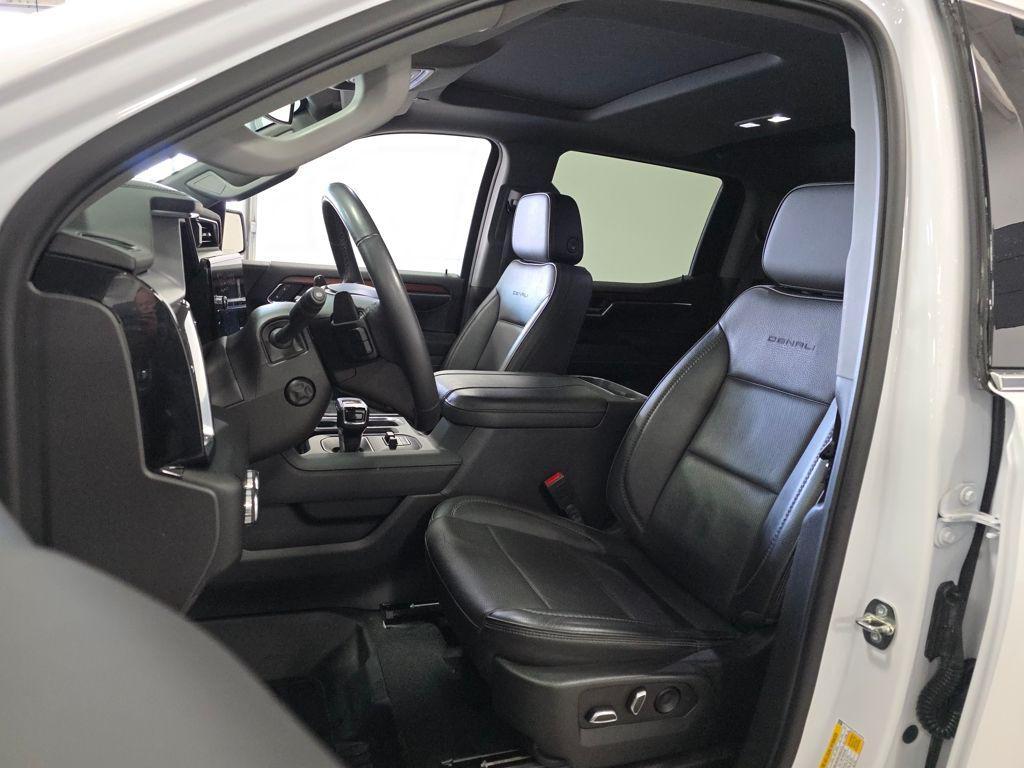 used 2023 GMC Sierra 1500 car, priced at $50,059