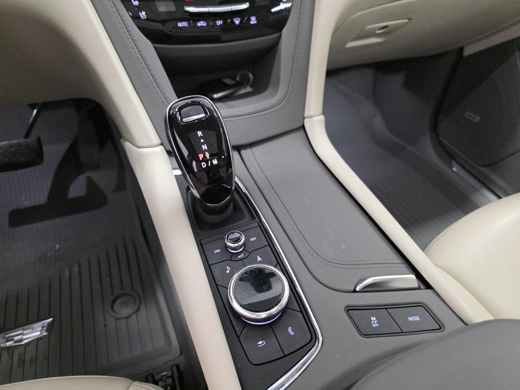 used 2023 Cadillac XT5 car, priced at $34,803