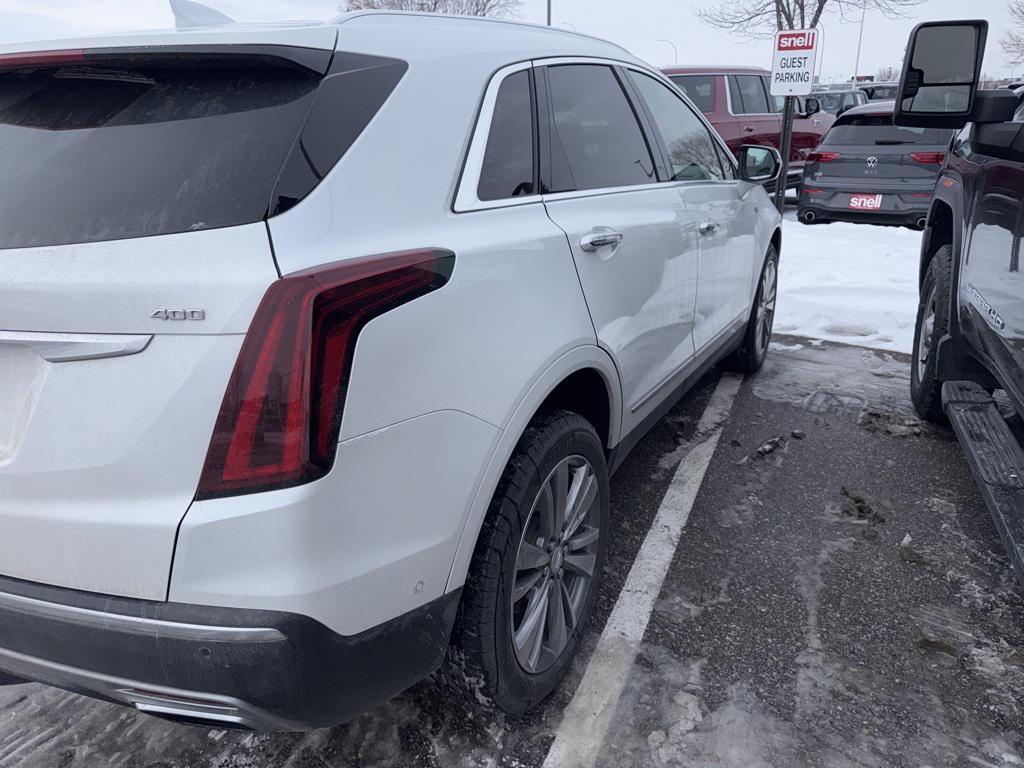 used 2022 Cadillac XT5 car, priced at $27,379