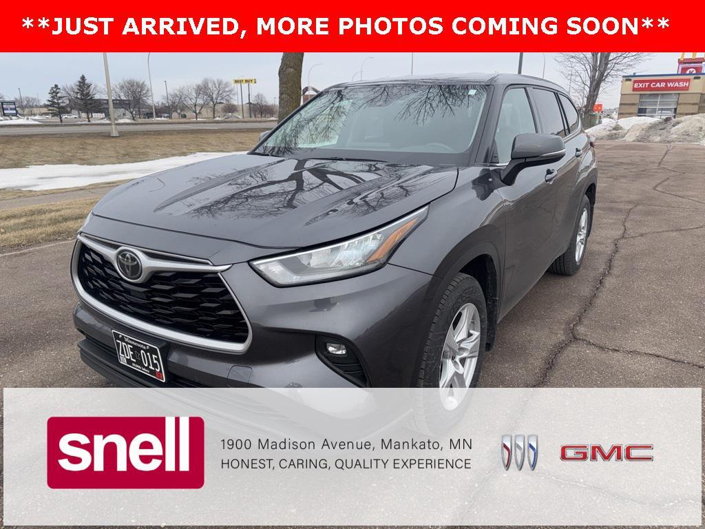 used 2020 Toyota Highlander car, priced at $26,576