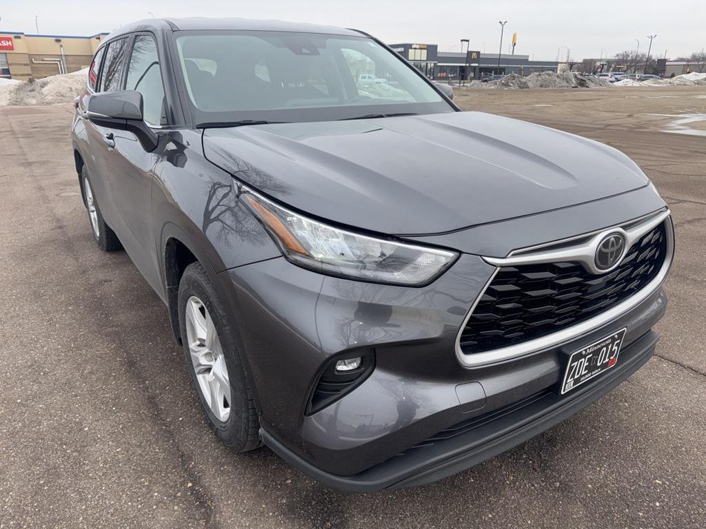 used 2020 Toyota Highlander car, priced at $26,576