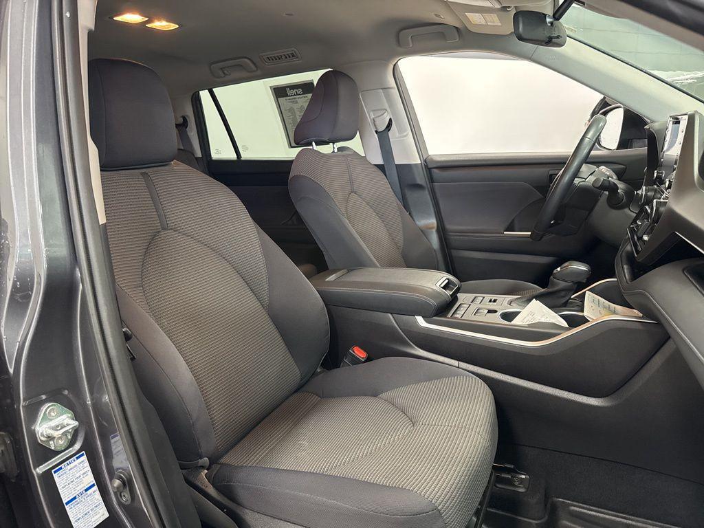 used 2020 Toyota Highlander car, priced at $26,576