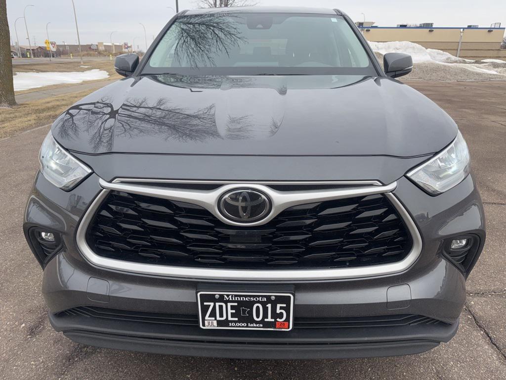 used 2020 Toyota Highlander car, priced at $26,576