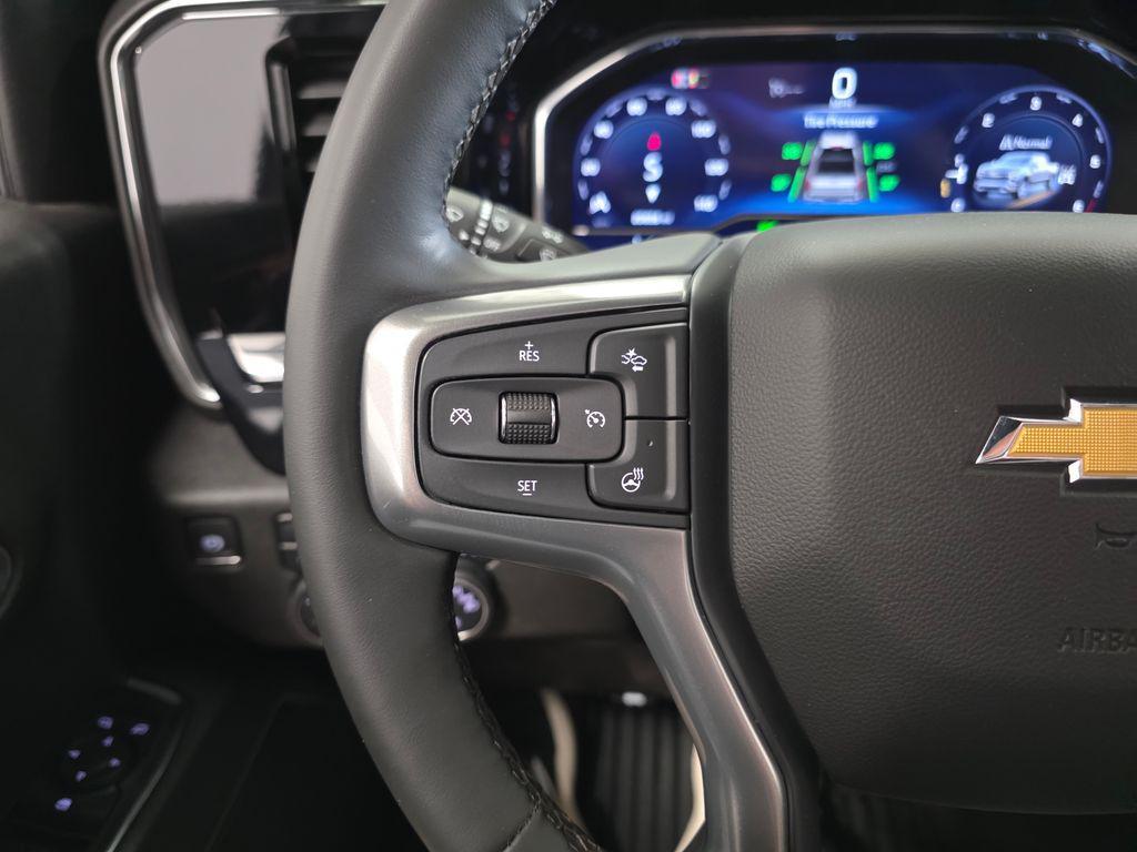 used 2025 Chevrolet Silverado 1500 car, priced at $40,672