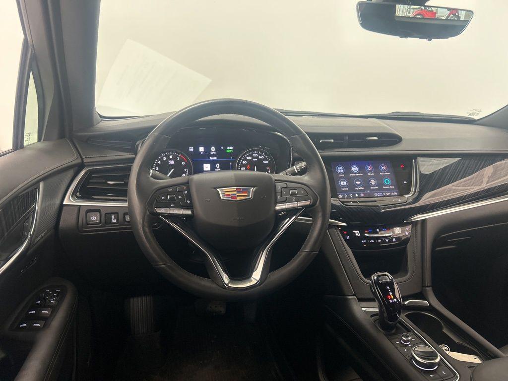 used 2024 Cadillac XT6 car, priced at $39,212